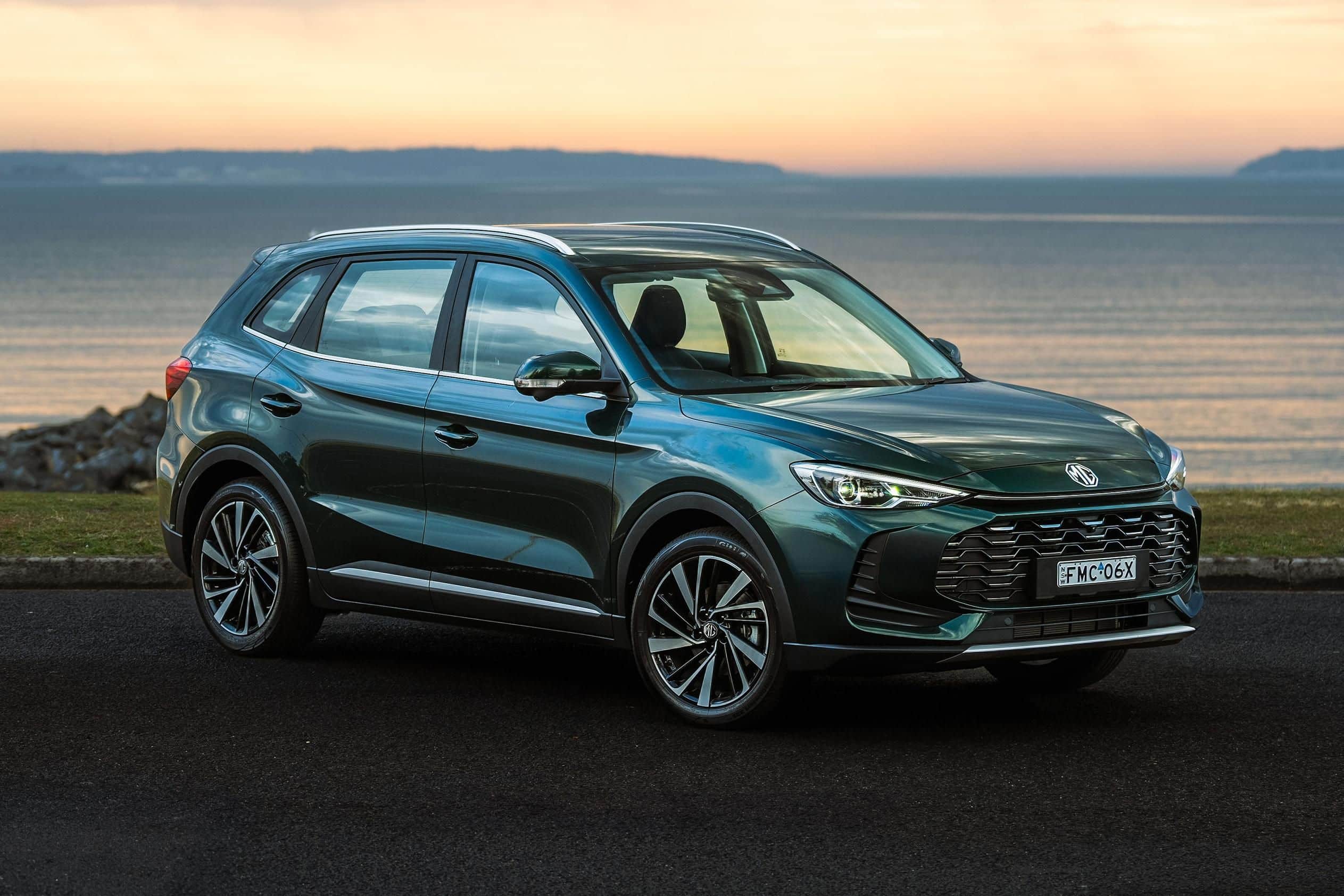 mg zs היברידי