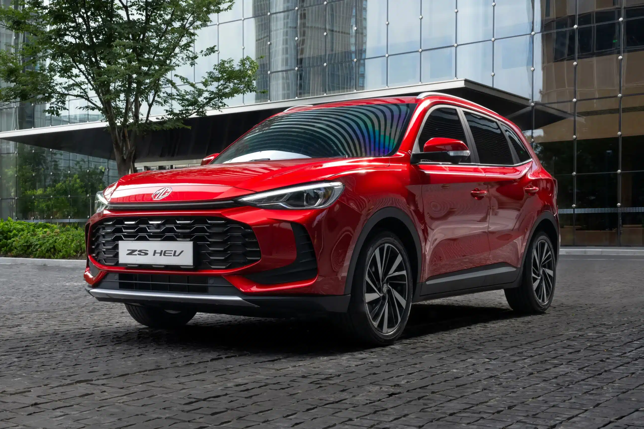 mg zs היברידי - 2025